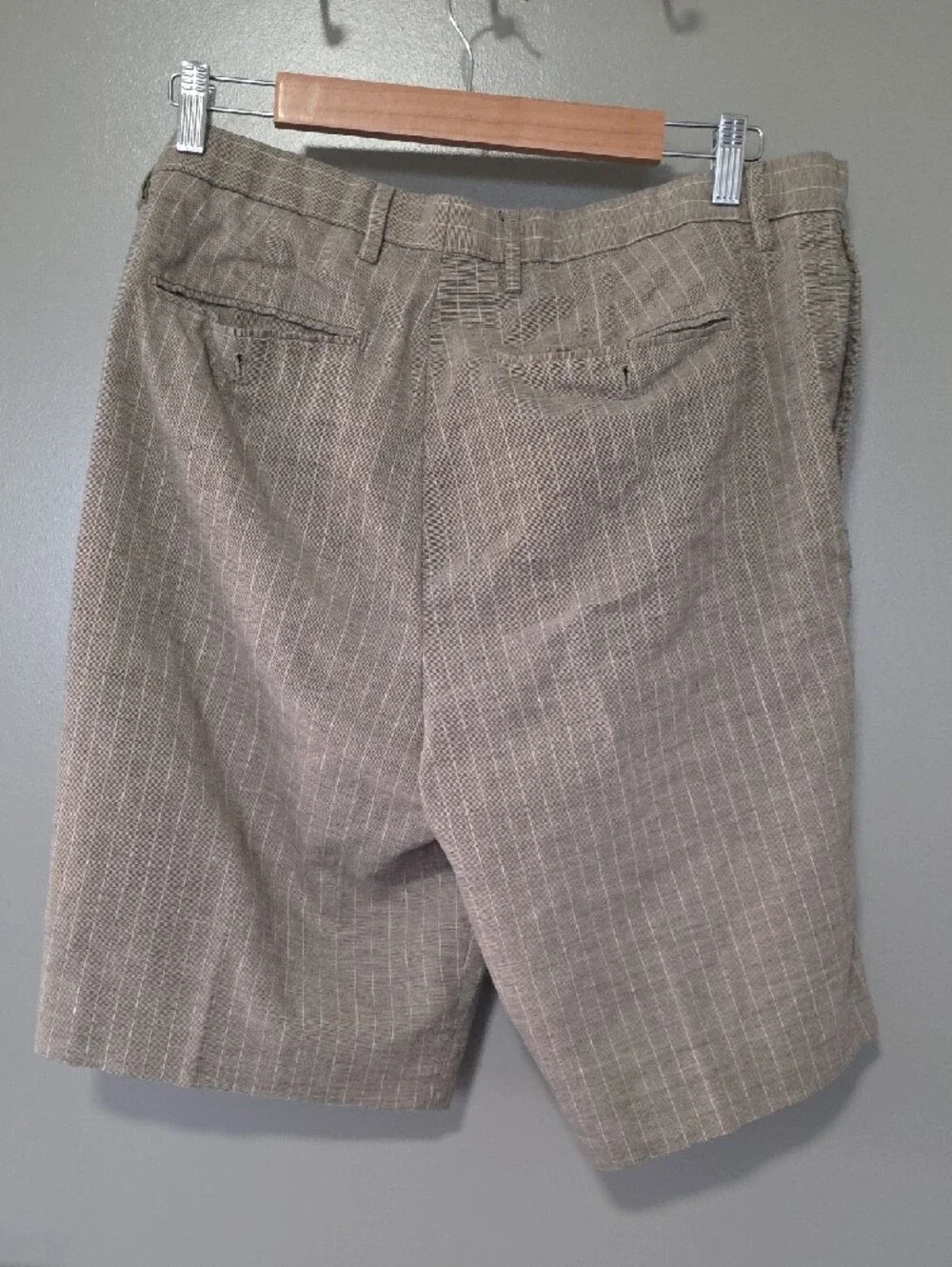 Banana Republic Men's Tan Pinstripe Flat-Front Shorts